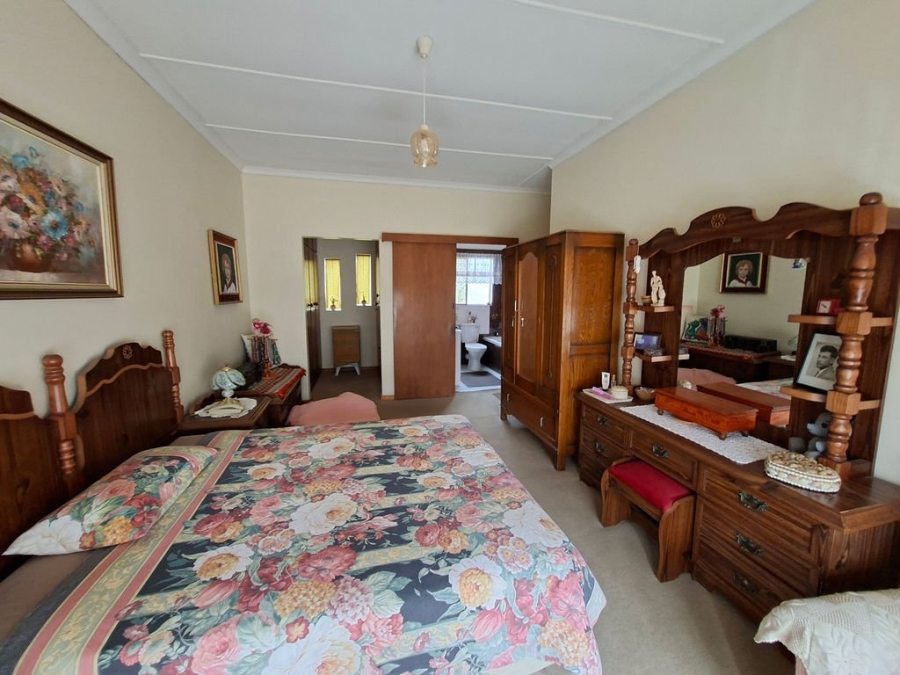 4 Bedroom Property for Sale in Vanrhynsdorp Western Cape